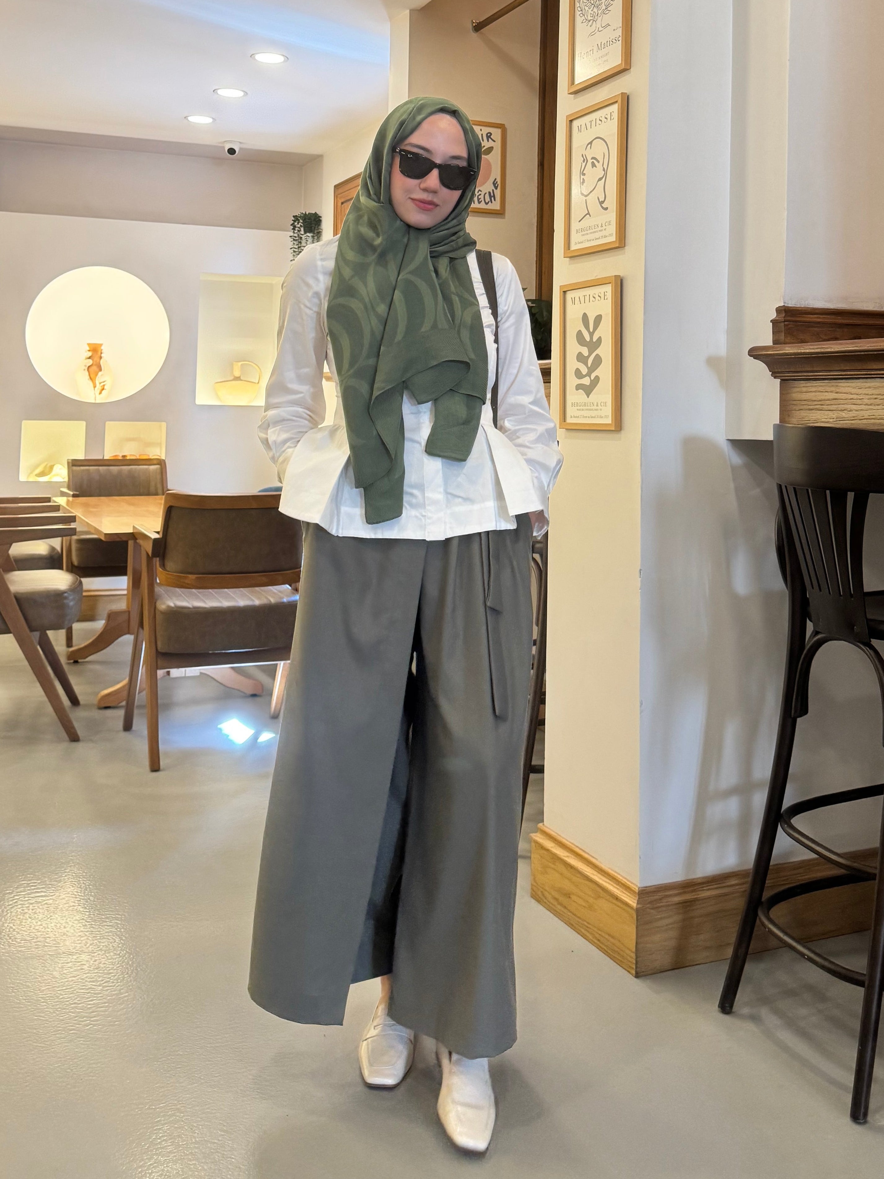 ŞÜDA HAKİ ETEK PANTOLON