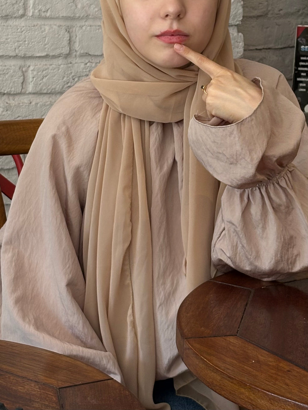 ŞEVA LATTE GÖMLEK