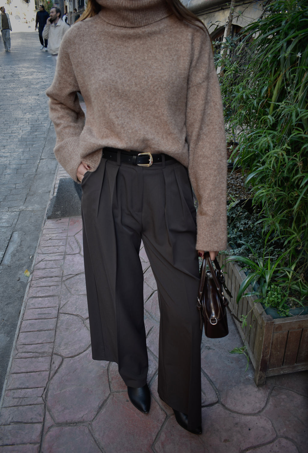 BEYZA KEMERLİ KUMAŞ PANTOLON